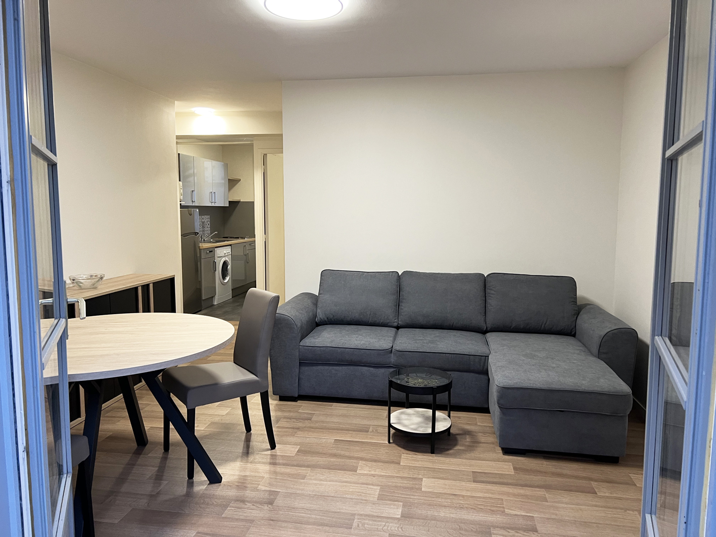 1-Salon-Cuisine-Porte-fenettre (1)