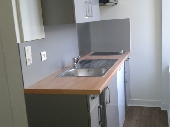 DEUX PIÈCES QUARTIER CHARMILLES